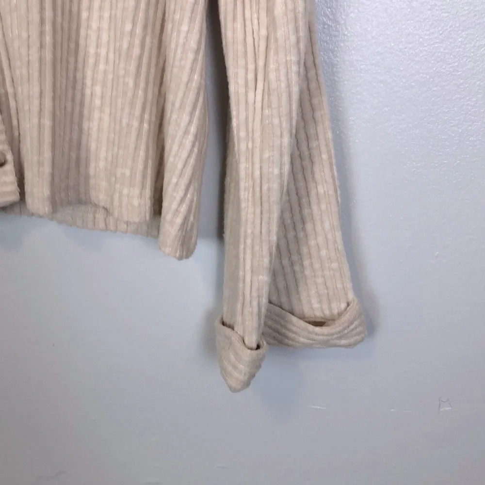 Code x Mode Long‎ Sleeve V-Neck Sweater - Picture 7 of 11